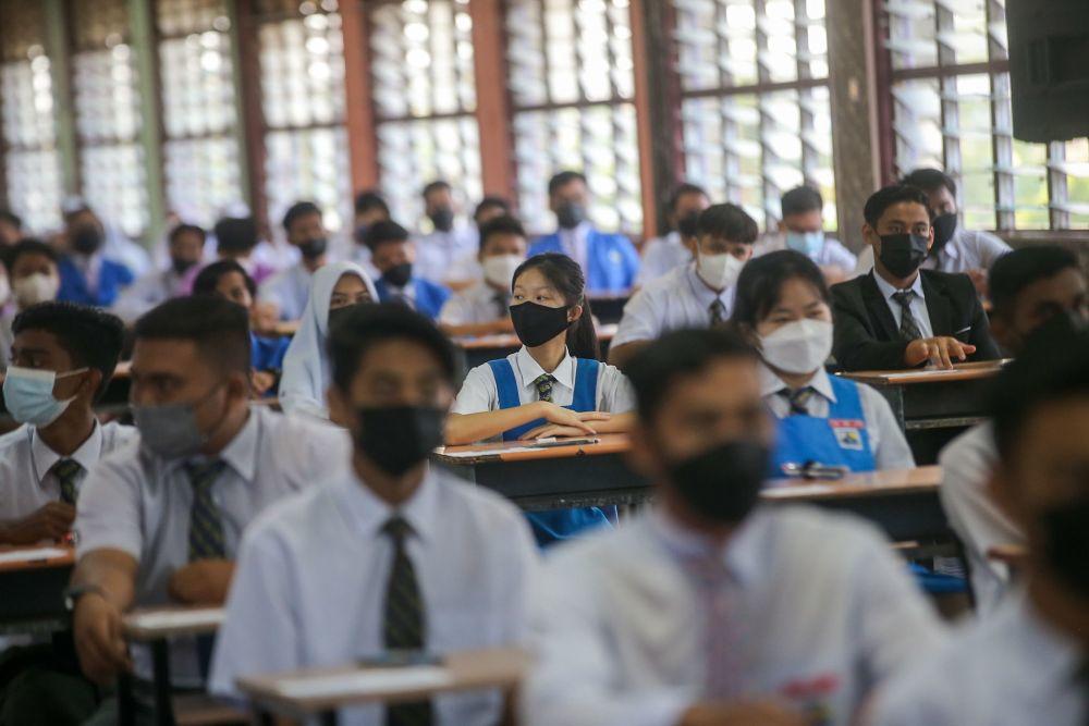 An indepth guide to secondary school examination in Malaysia